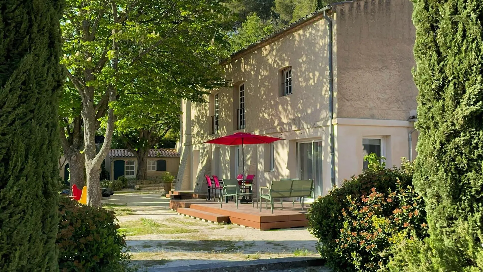 Au Calme Dans La Campagne Aixoise, Entoure De Cypres location